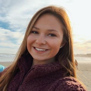 Meet your Posher, Lydia